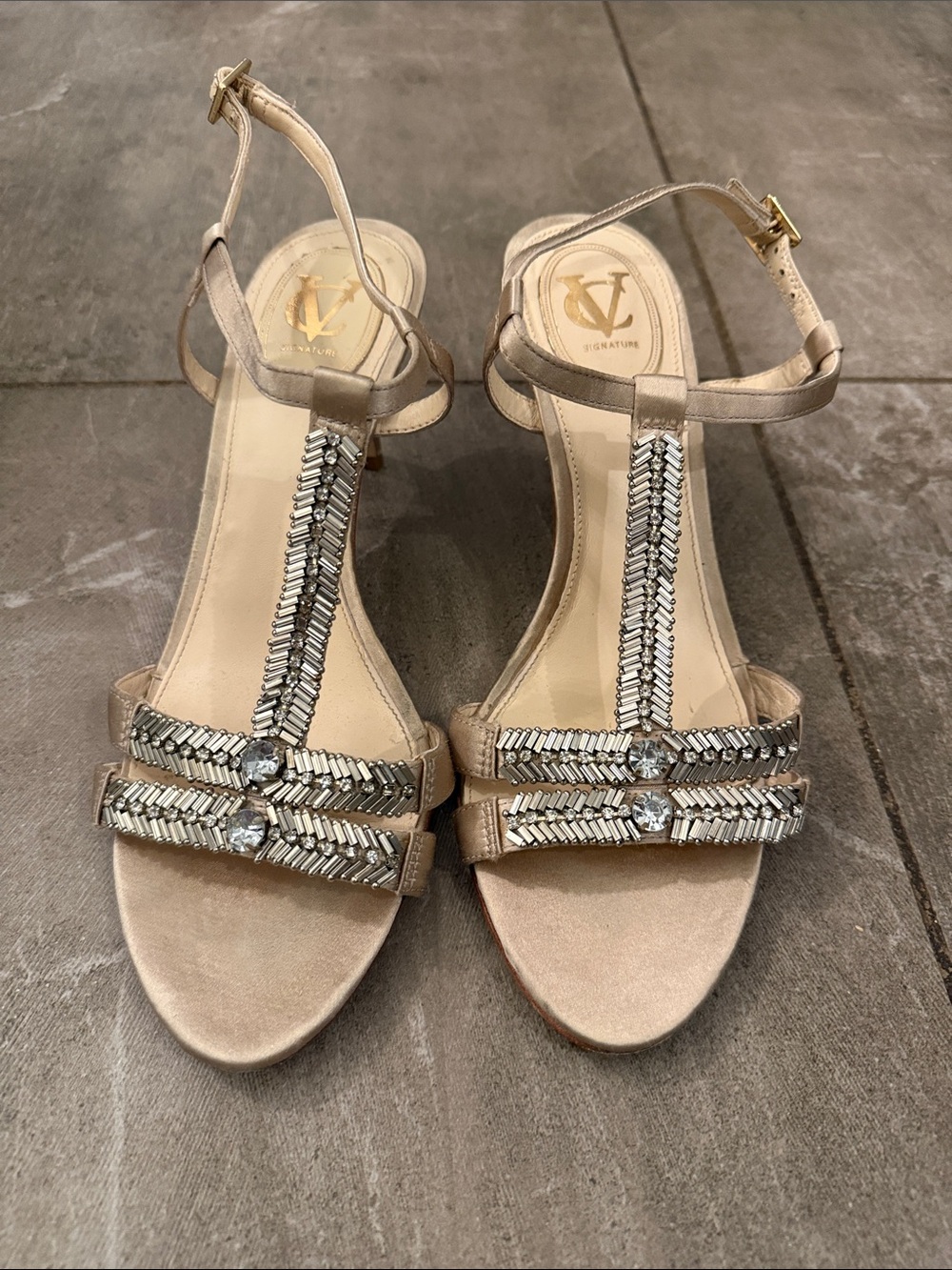 Vero Cuoio Champagne T-Strap Sandals with Crystal Embellishment
